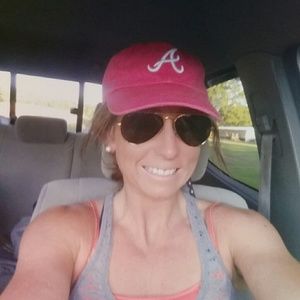 Meet your Posher, Kara