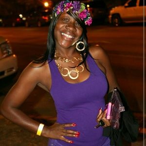 Meet your Posher, Mia