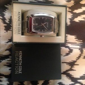 Kenneth Cole reaction watch⏰