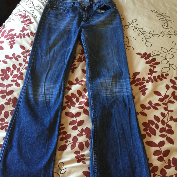 DKNY Jeans