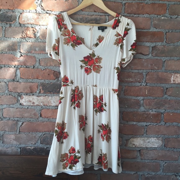 Floral Topshop Fall Dress