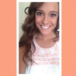 Meet your Posher, Hailee