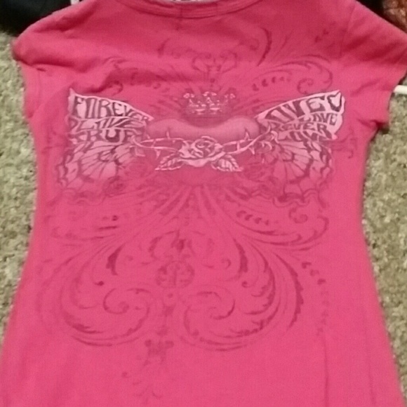 Pink tee - Picture 3 of 3