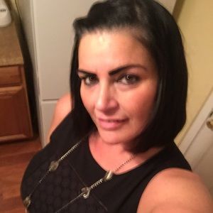 Meet your Posher, Michele