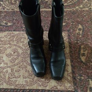 Frye Harness Boots. Fall is here ladies!!