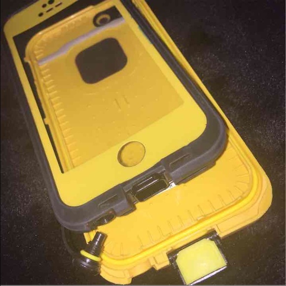 iPhone 5/5S life proof