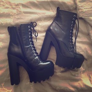 Steve Madden Globaal Leather Boots