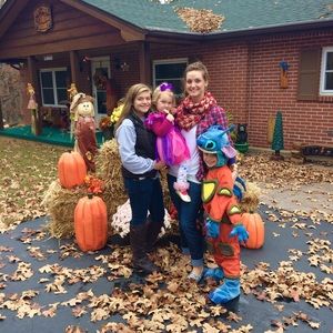 Meet your Posher, Ashley