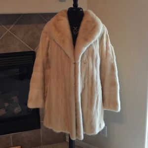 Real mink coat ! Vintage perfect condition!