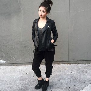 Meet your Posher, Gigi