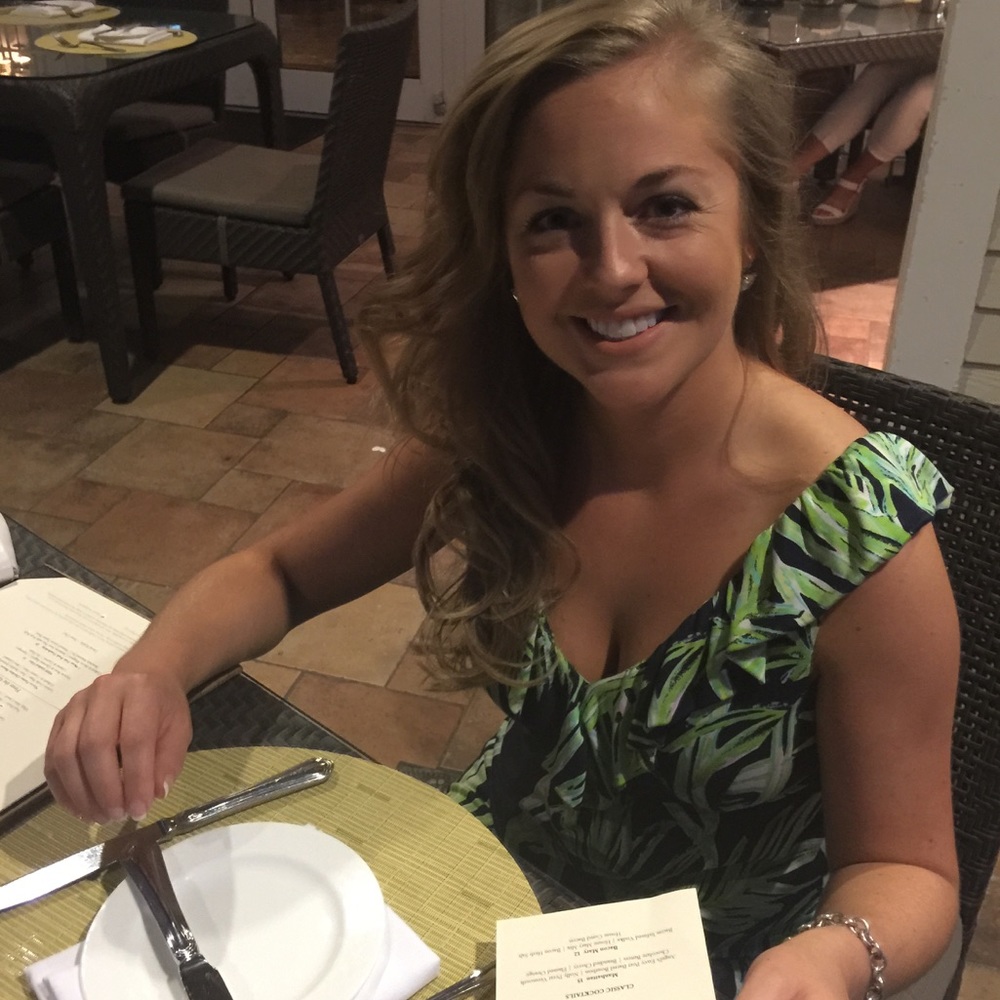 Meet your Posher, Elizabeth