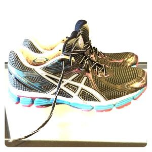 Asics running shoe ; size 9