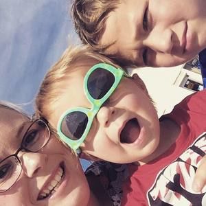 Meet your Posher, Elizabeth