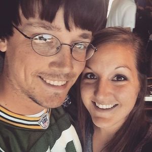 Meet your Posher, Becca