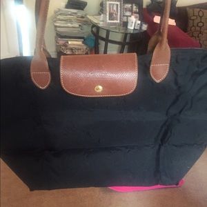 Black longchamp bag