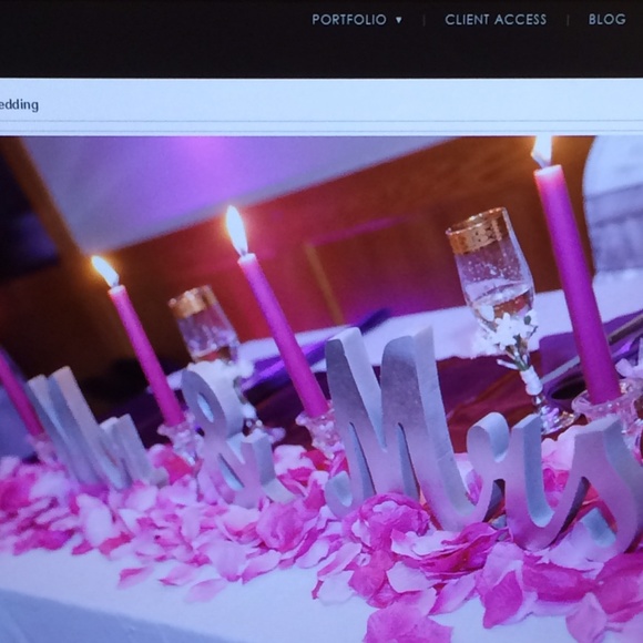 Mr & Mrs sign - Picture 1 of 1