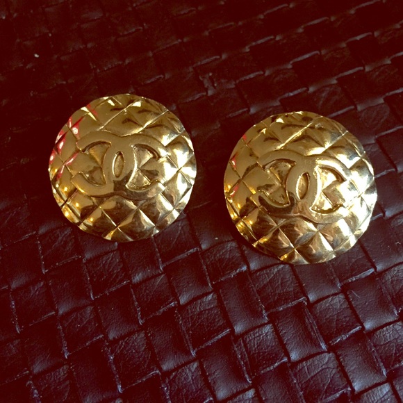 Chanel gold tone quilted clip on earrings XL