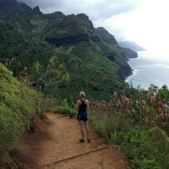 Meet the Posher, Samantha! - Picture 3 of 4