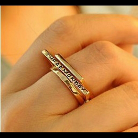 Jewelry - (New) Monday Rings