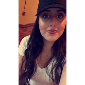 Meet your Posher, Viviana