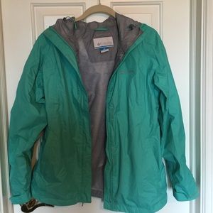 Columbia Sportswear Co. Omni-Tech Rain Jacket