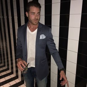 Meet your Posher, Jason