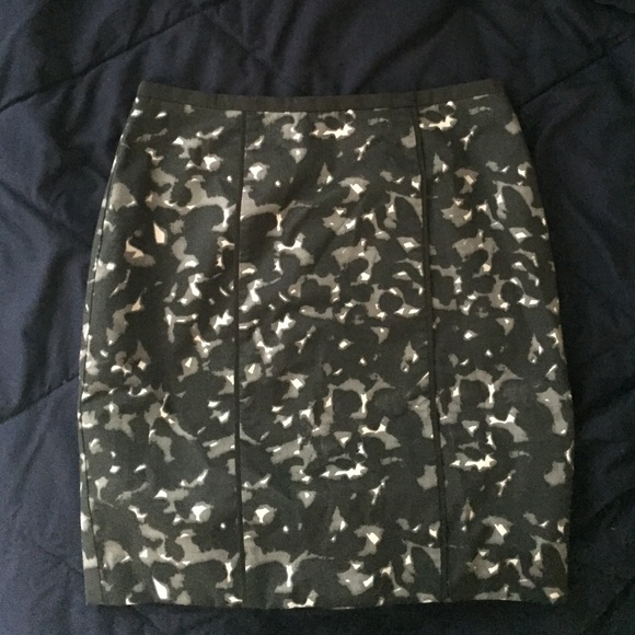💌 final price drop :: Ann Taylor Loft Skirt