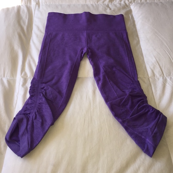 Lululemon In The Flow Crop