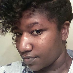 Meet your Posher, Dionne