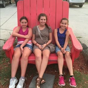 Meet your Posher, Liz