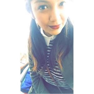 Meet your Posher, Adriana