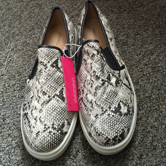 Snake Print Shoelaceless Sneakers