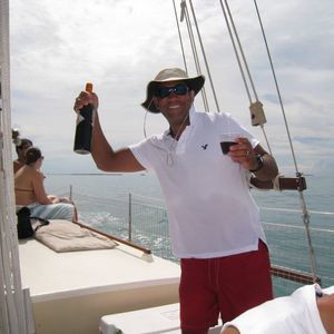 Meet your Posher, Joanset