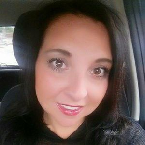 Meet your Posher, Tenisha