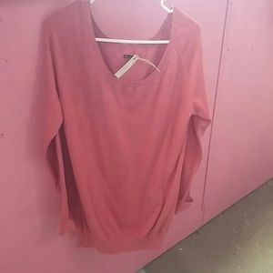 Size medium gap sweater