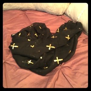 Black infinity scarf