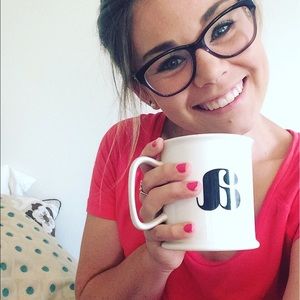 Meet your Posher, April