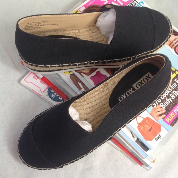 XOXO Shoes, New in Box - Picture 3 of 4