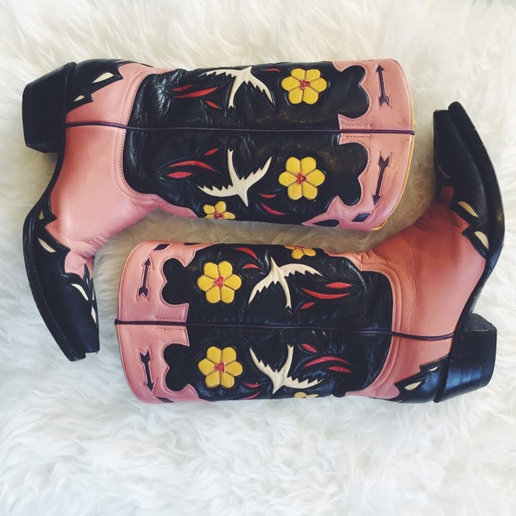 vintage OLD GRINGO cowboy boots.