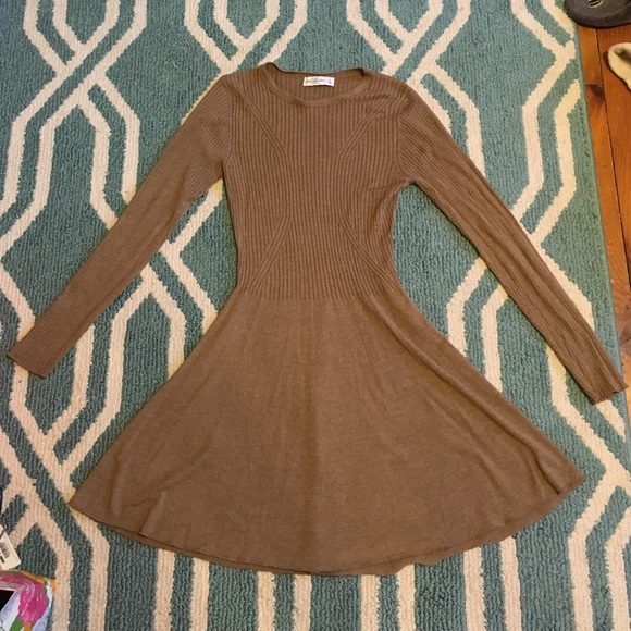 Light sweater dress perfect for fall