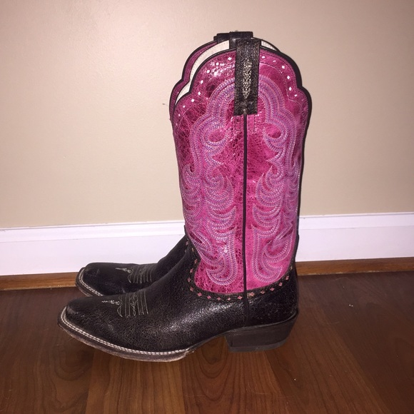 SOLD LOCAL Ariat Good Times Cowgirl boots