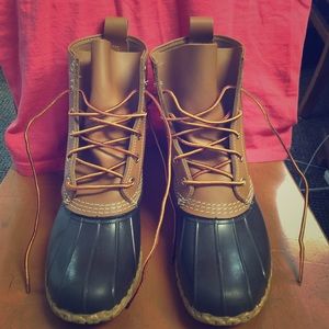 Brand new, never been worn LLBean bean boots.