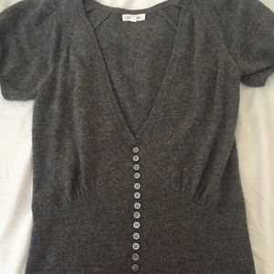 Generra 100% Cashmere Cap Sleeve Sweater