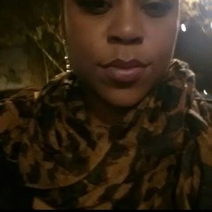 Meet your Posher, Enjoli