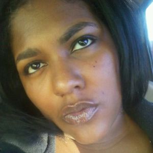 Meet your Posher, Desiree