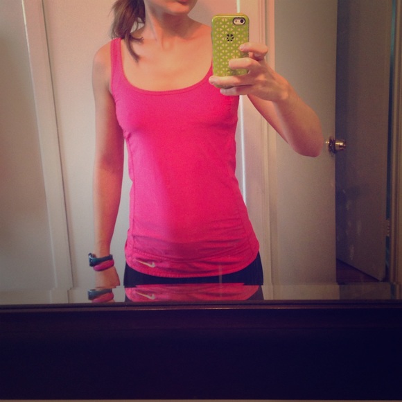 Extra pics of Nike top