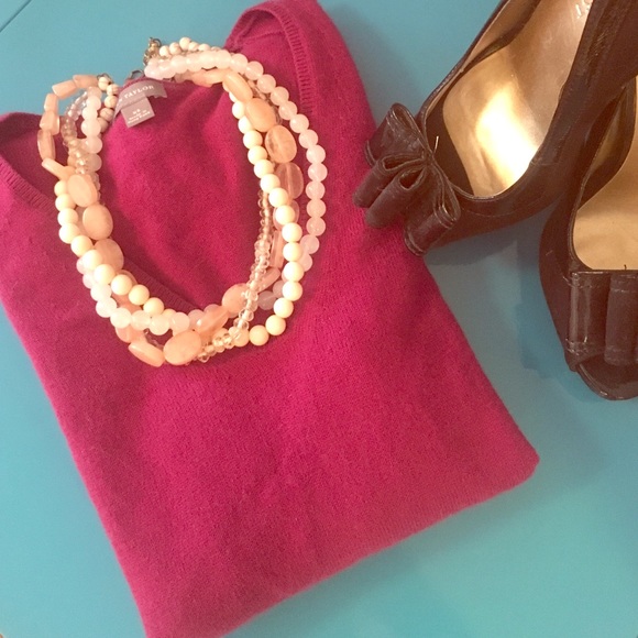 100% Cashmere Fuchsia Sweater