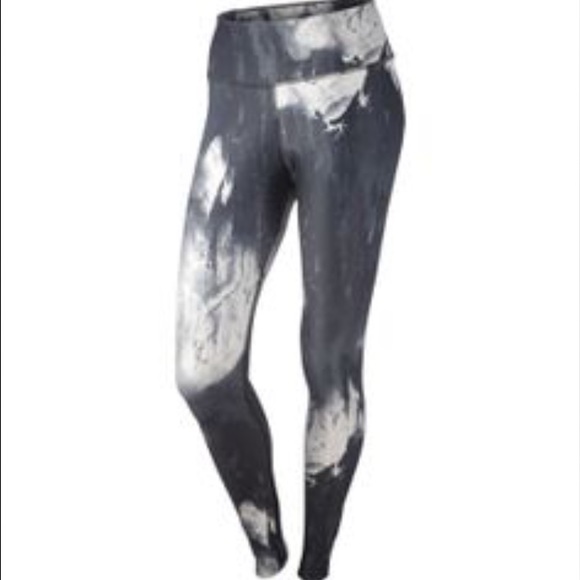Nike legend 2.0 dry fit leggings Small