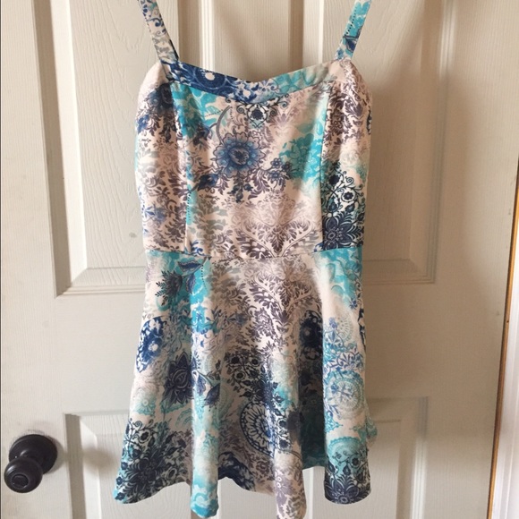 Blue floral romper - Picture 1 of 3