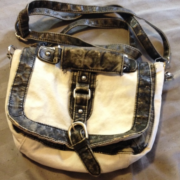 BKE crossbody